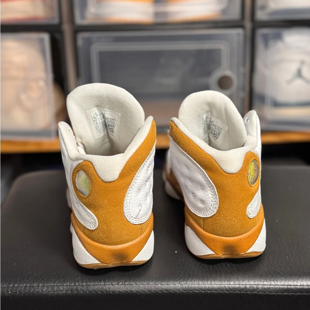 Jordan clean collar